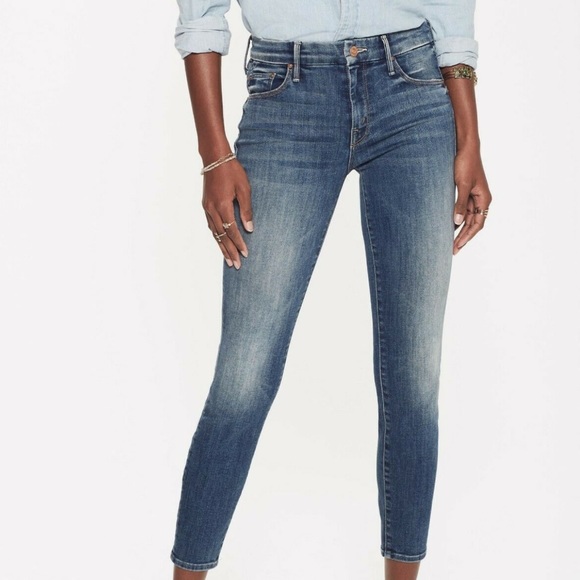 MOTHER Denim - Mother The Looker Crop Come Sundown Wash Size 31